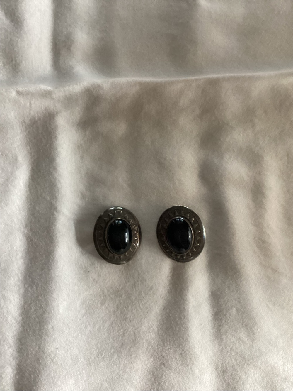 Vintage-Inspired Black Stone Silver Tone Oval Stud Earrings